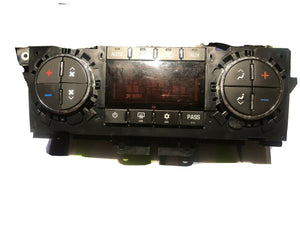 2007-2012 Gmc Acadia Automatic Heater Ac Control Oem 25894709