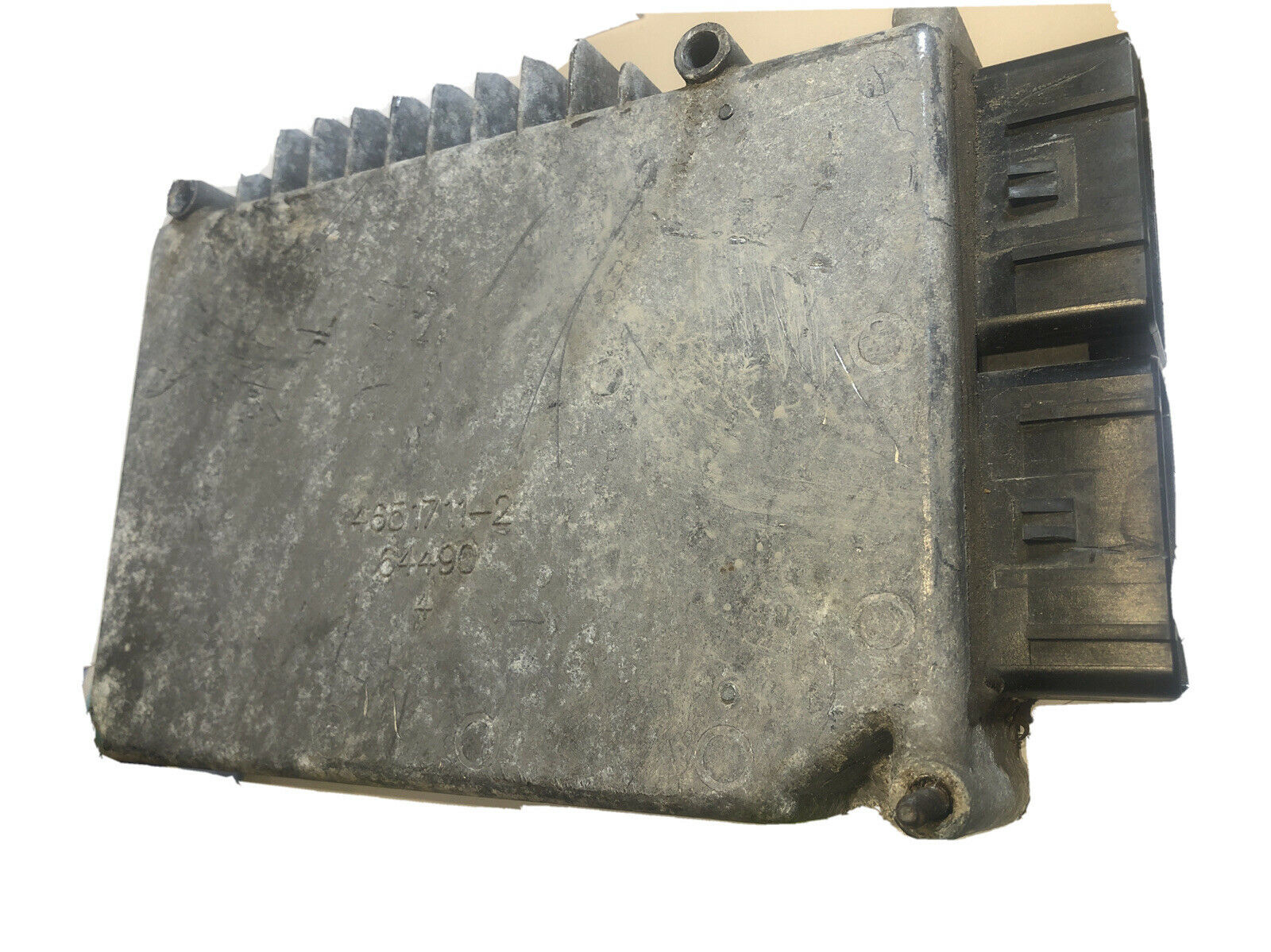 Engine Computer ECM ECU 1996 97 98 99 2000 Chrysler Voyager A/T 3.3 | P04727191