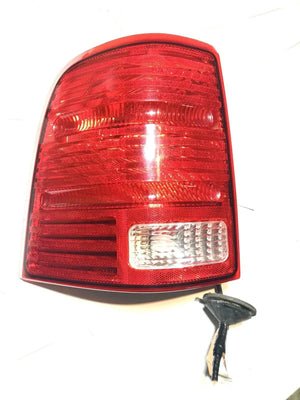 Tail Light Lamp New Left Hand Driver Side LH Expedition FO2800166C 2L1Z13405AB