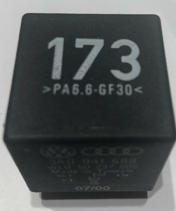 VW / Audi Audi DRL Relay 173 Jetta Golf Cabrio GTI MK3 Mk4 Passat - 3A0 941 589