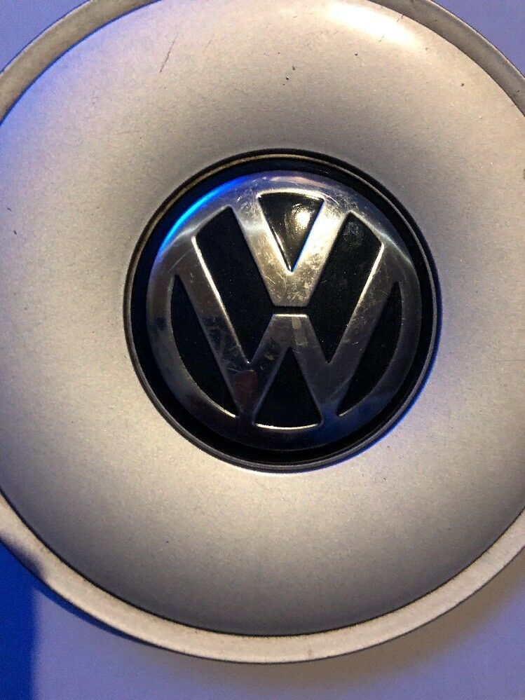 OEM Volkswagen Passat Golf VW wheel center cap hubcap 3B0601149