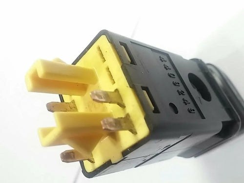 1994-03 SAAB 93 PASSENGER RIGHT HEATED SEAT SWITCH OEM 4409249 by SAAB
