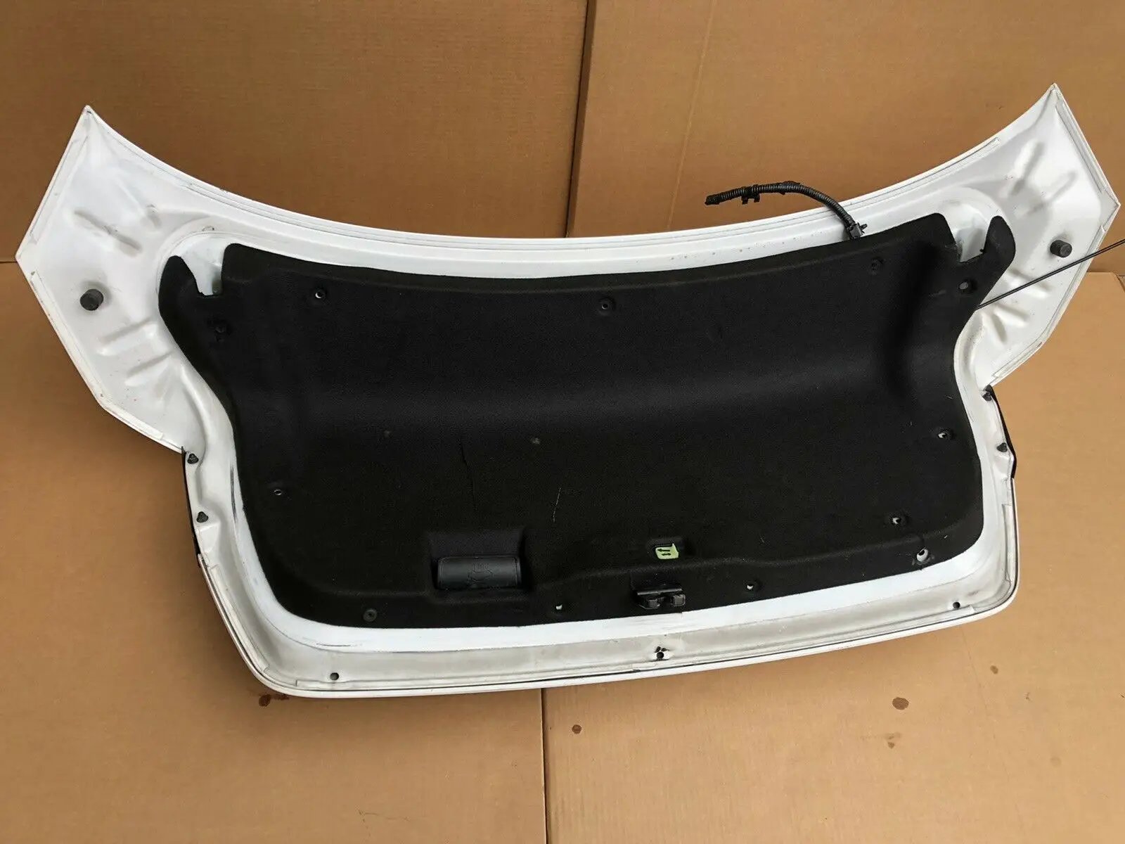 2011 -14 KIA OPTIMA TRUNK LID DECK REAR GATE DOOR Driver/passenger Tail Light OE by KIA