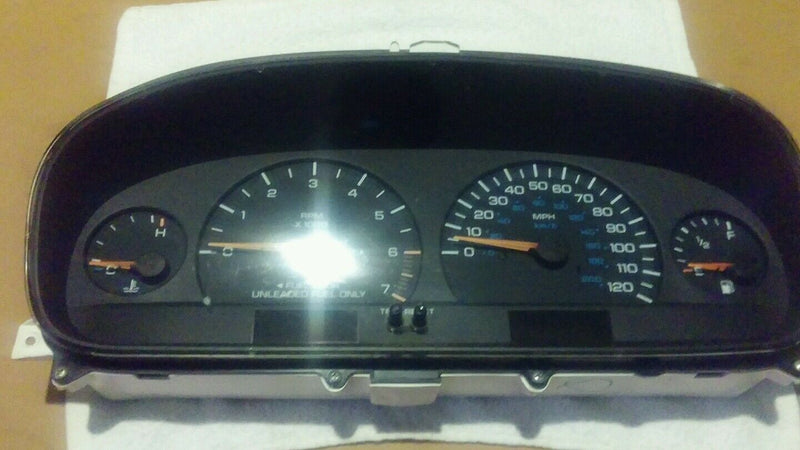 48,987 MILE 1997 2000 Dodge Caravan Instrument Cluster Speedometer Tachcometer