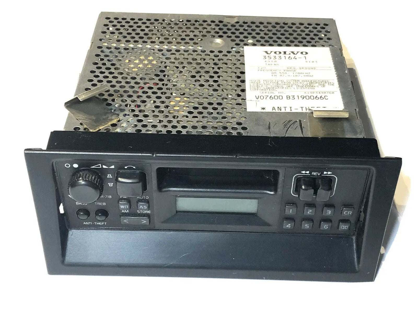 Volvo 740 760 790 AM/FM Cassette Player 3533164-1 OEM by Volvo