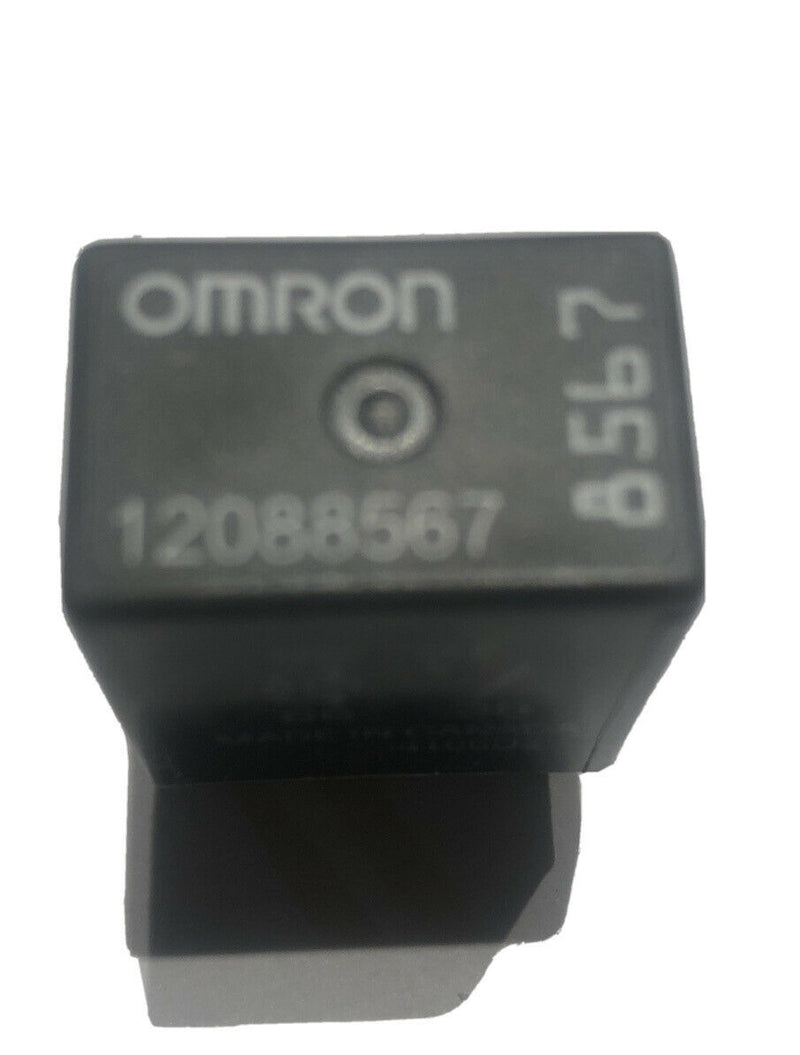 (1)  GM 12088567  Relay OMRON 8567