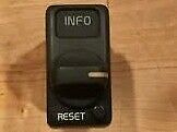 99 00 98 volvo v70 s70 c70 info reset switch 9162959 INFO COMPUTER SWITCH AWD XC