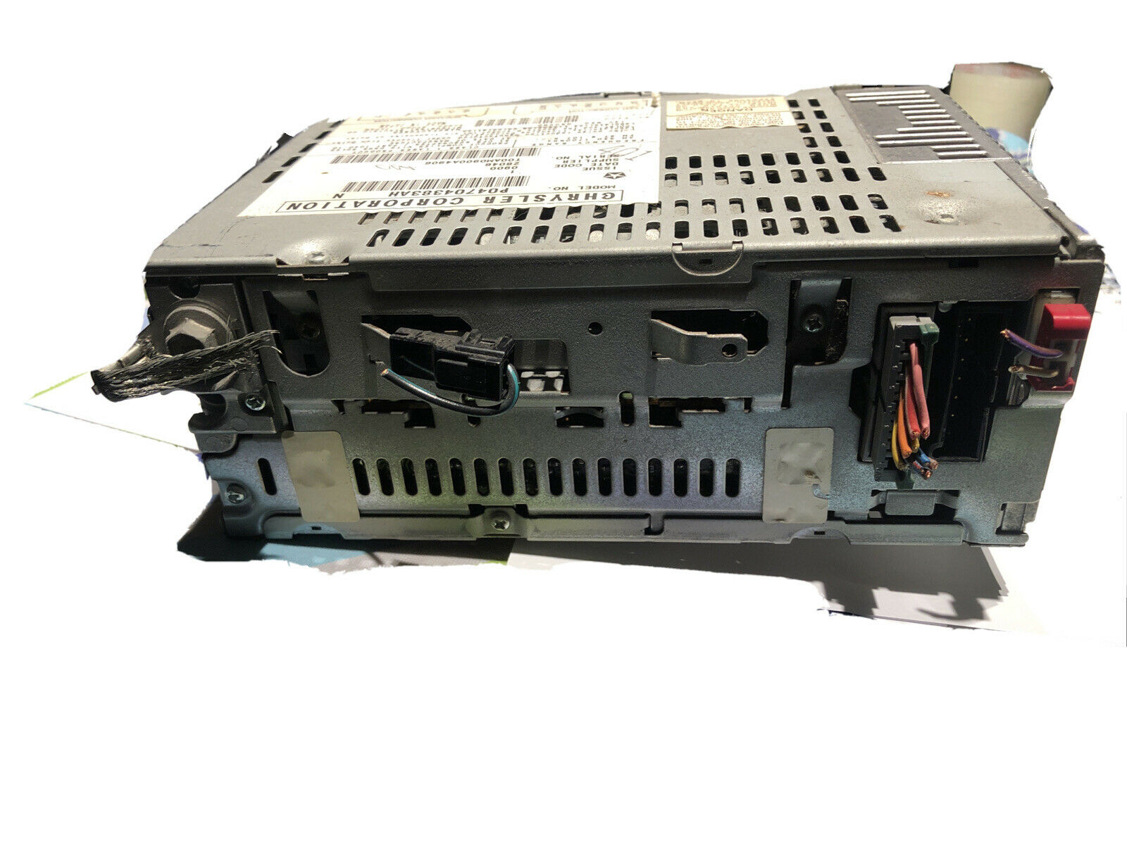 Genuine OEM Dodge Jeep Chrysler AM FM Radio CD & Cassette Player | P04704383AH