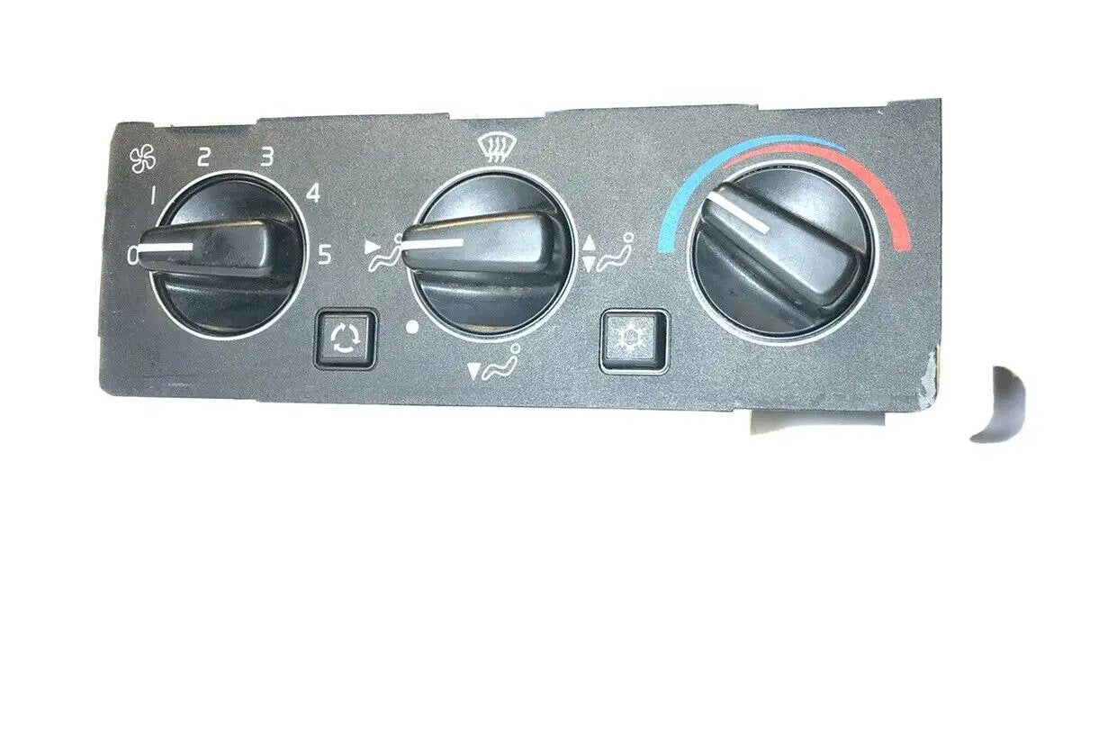 940 Volvo AC Heater Temperature Climate Control Unit Part# 6848302 W415D OEM by Volvo