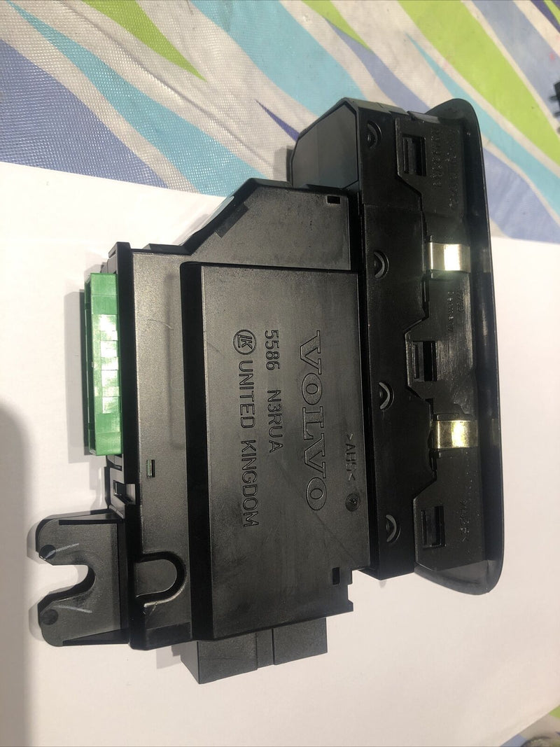 VOLVO XC70 2005 POWER WINDOW SWITCH 5586N3RUA OEM