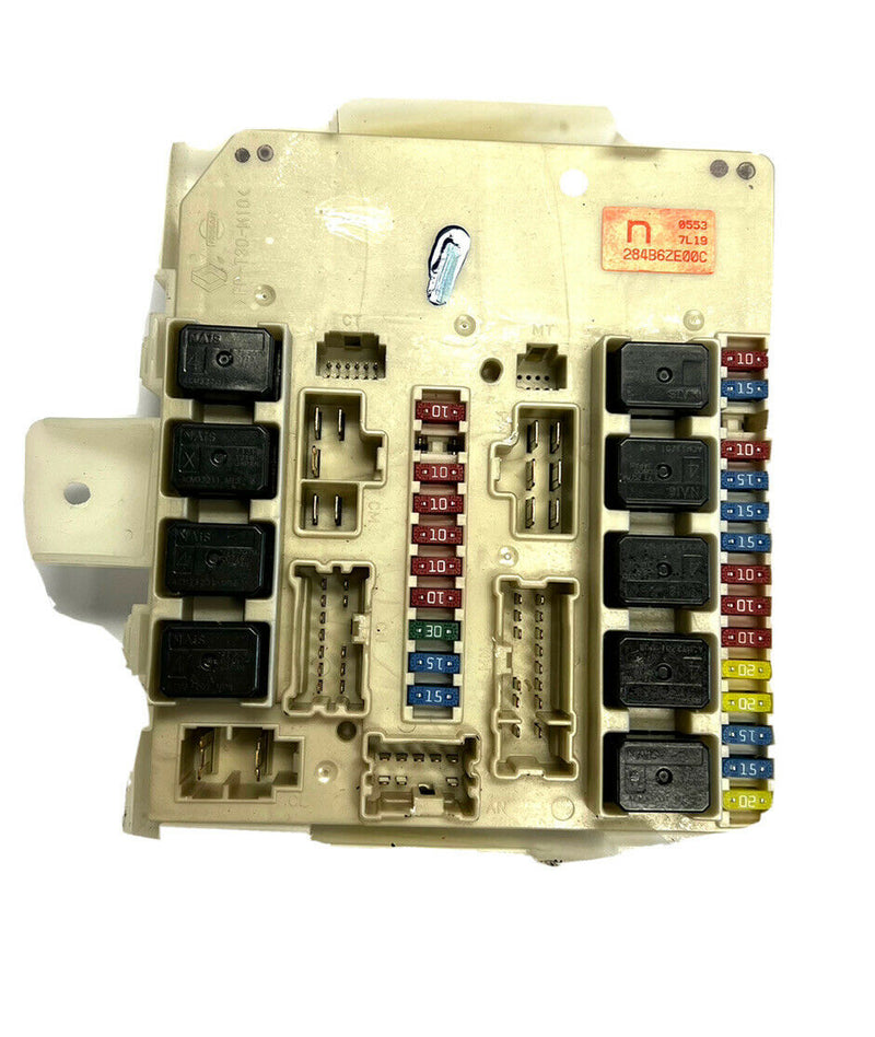 04-07 Nissan Pathfinder Engine Fuse Box Relay Junction Block Panel 284B67S002