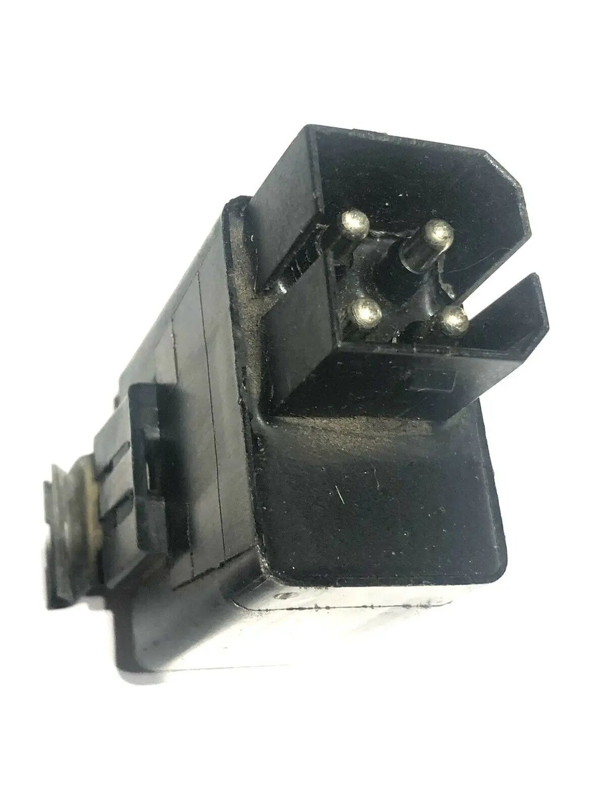 Fan relay, Volvo, 1323592-1, 899931, Full 60 day warranty. by Volvo