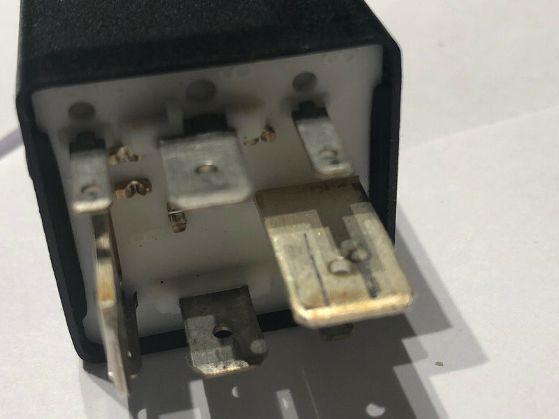 VW Relay 409 1J0906383C