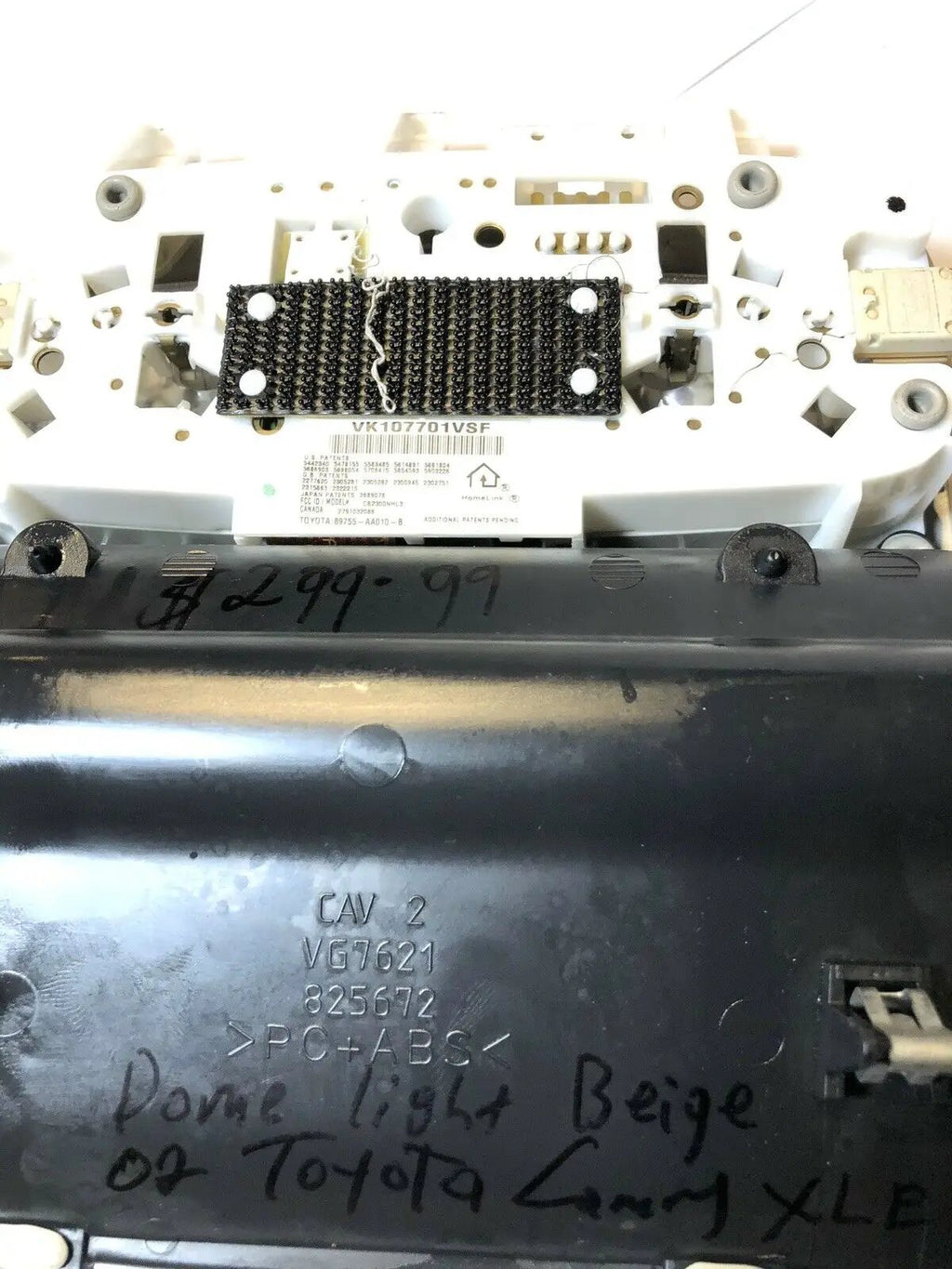 Toyota Camry 2002-2006 Dome Light Overhead storage map reading lamp Sunroof OEM. by Toyota