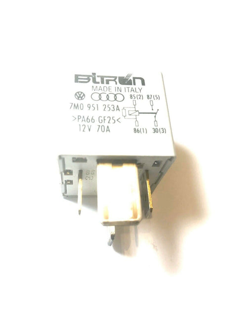 Relay # 100 for Audi VW - 7MO 951 253A,   PA66-G25