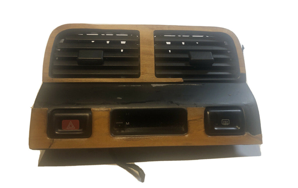 1999 1998 1997 1996 Nissan Maxima Center Vents Clock 95 96 97 98 99 With Hazard(