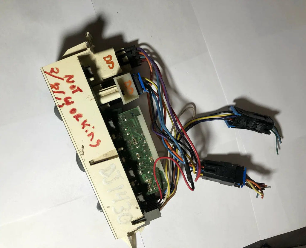 95 CHEVY TAHOE SUBURBAN SILVERADO A/C HEATER CLIMATE TEMPERATURE CONTROL OEM NEW by Chevrolet